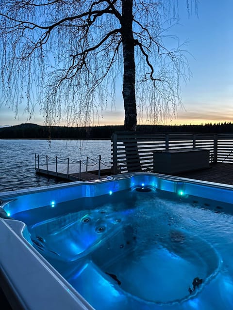 Luxurious Villa Kinos with Jacuzzi Villa in Rovaniemi