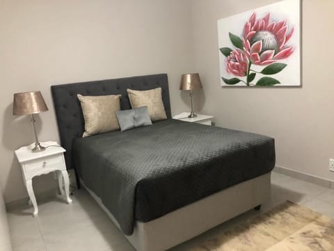 Bed, Decorative detail, Bedroom