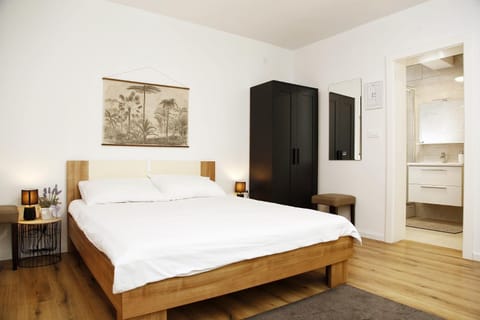 Bed, Bedroom, wardrobe