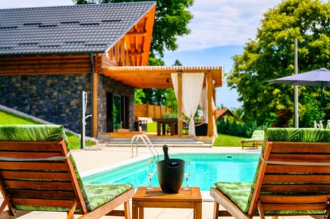 Swimming pool, Drinks