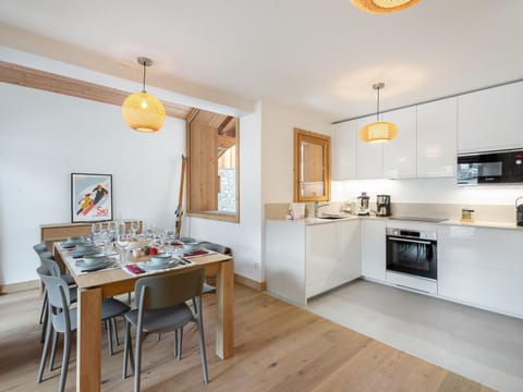 Appartement 8 pers. neuf proche pistes avec garage - FR-1-570-26 Apartment in Les Allues