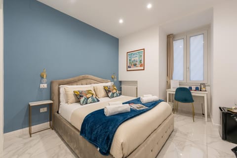 Bed, Photo of the whole room, Bedroom, internet