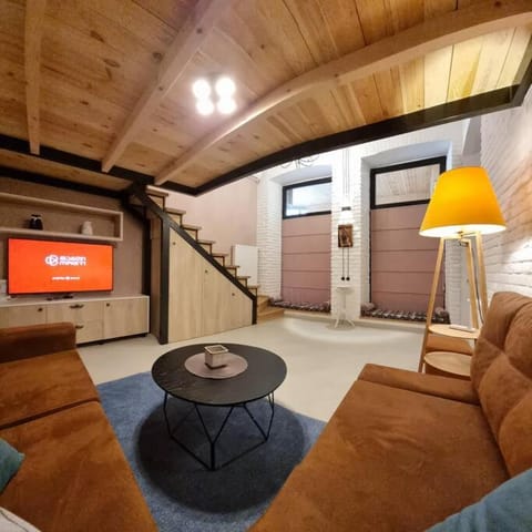 TV and multimedia, Living room, Seating area