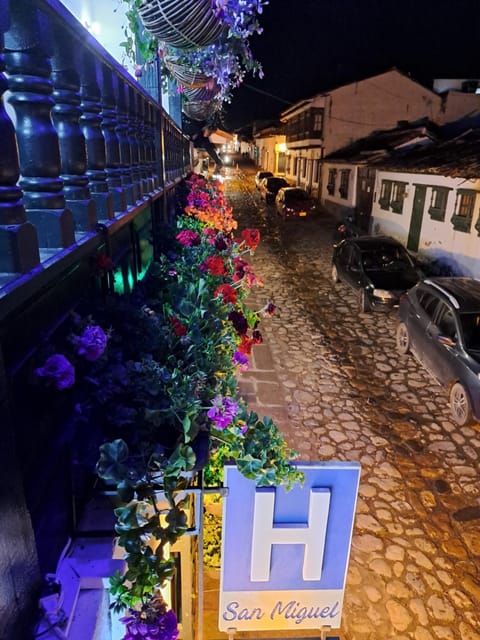 Night, Street view, Location, Parking
