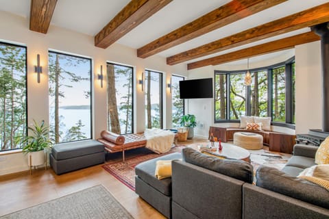 Haven on Hilltop House in Lopez Island