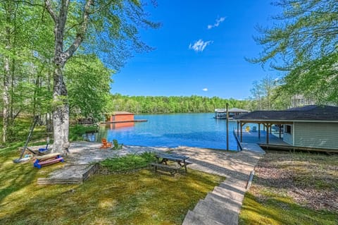 Sweet Retreat House in Lake Anna