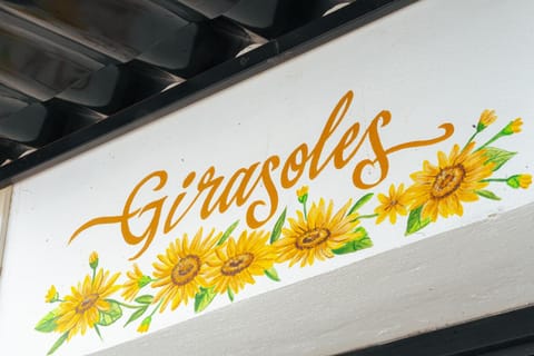 Casa Don José: GIRASOLES Suite Apartment in Oaxaca