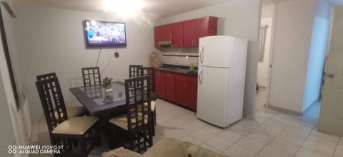 Dining area, kitchen