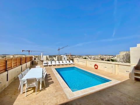 Pool view, Swimming pool