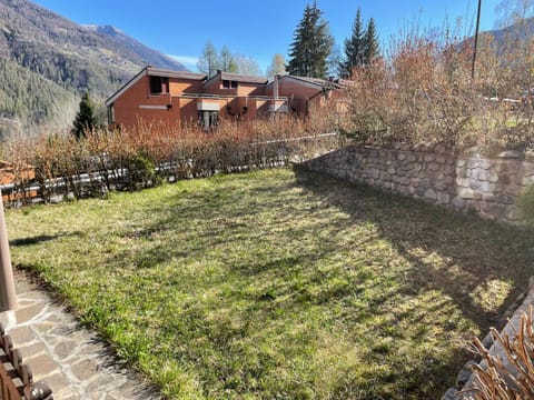 Property building, Garden, Garden view, Mountain view