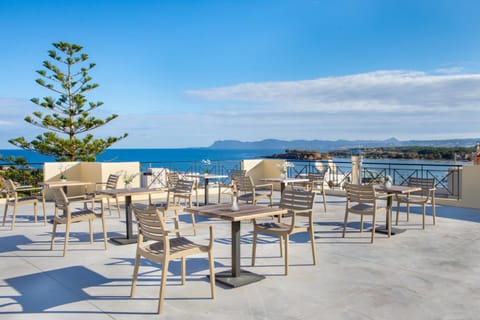 Lounge or bar, Sea view
