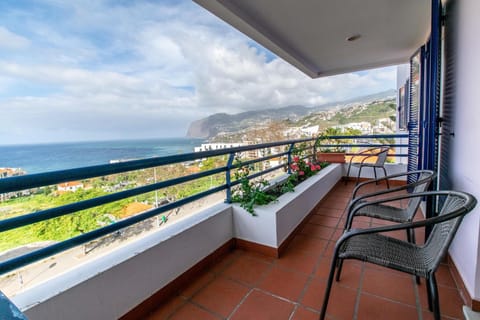 Balcony/Terrace, City view, Sea view, Street view