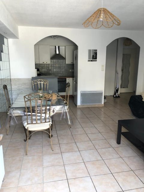 T2 SAUSSET PROCHE DE LA MER Apartment in Sausset-les-Pins