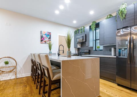 Lounge or bar, Dining area