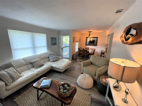 Communal lounge/ TV room, TV and multimedia, Living room