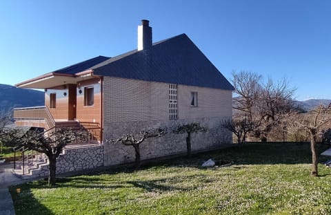 Property building, Off site, Garden