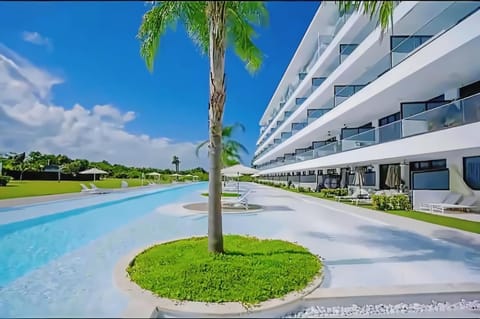 Property building, Natural landscape, Garden, Golfcourse, Garden view, Pool view, Swimming pool