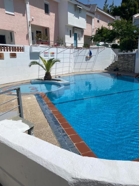 Property building, Pool view, Swimming pool