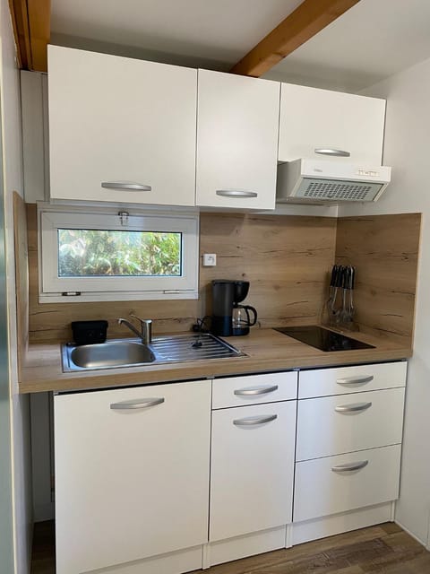 Village de chalets et camping La Pierre de l'Aigle Campground/ 
RV Resort in Provence-Alpes-Côte d'Azur