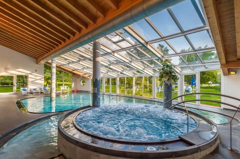 Hot Tub, Spa and wellness centre/facilities