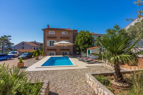Property building, Pool view, Swimming pool