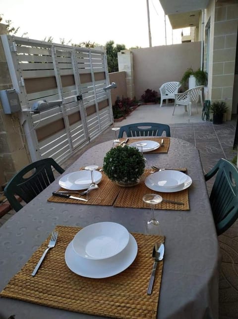 Jasmin at Bayview Vacation rental in Saint Julians