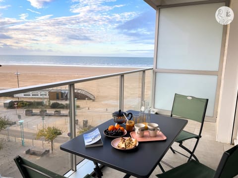 Balcony/Terrace, Seating area, Sea view, Sea view