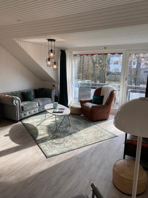 Balcony/Terrace, Living room, Seating area, Garden view