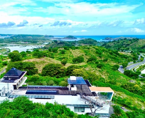 Natural landscape, View (from property/room), View (from property/room), City view, Lake view, Mountain view, Sea view