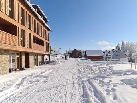 Property building, Winter