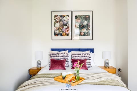 Bed, Decorative detail, Bedroom