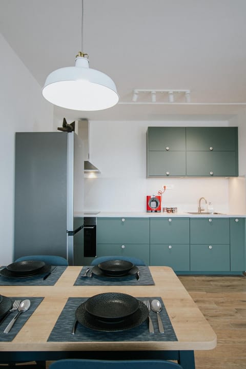 Dining area, kitchen