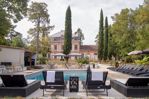 Property building, Swimming pool, Internal: Not applicable to any particular room