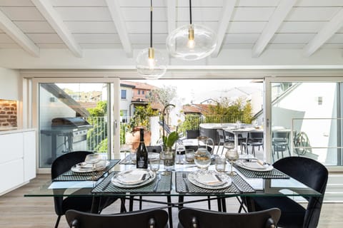 *Villa Olivo*with private terrace & Jacuzzi + 3bedrooms House in Milan