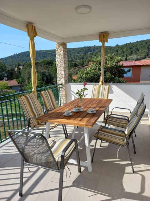 Apartment House Zdrelac - Meri Apartment in Šibenik-Knin County, Croatia