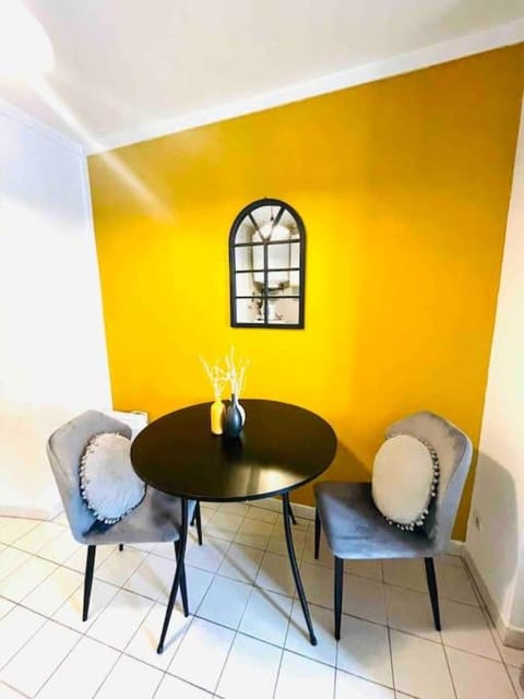 The king Duplex in the enter of Fontainebleau Apartment in Fontainebleau