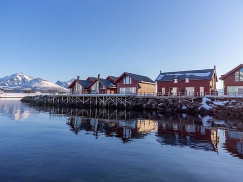 Property building, Nearby landmark, Natural landscape, Mountain view, Sea view
