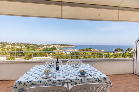 Balcony/Terrace, Dining area, Sea view
