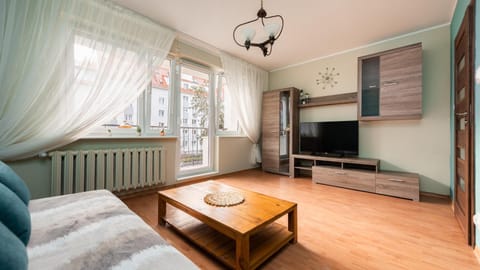 Communal lounge/ TV room, Living room, Bedroom