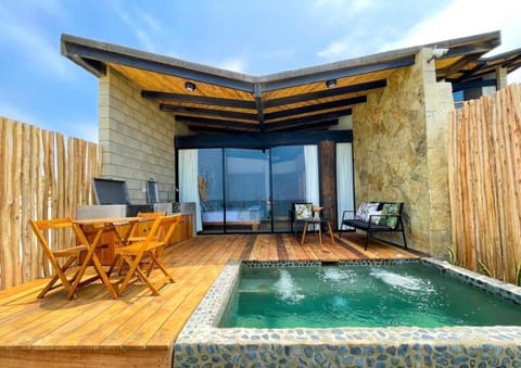 Balcony/Terrace, Pool view