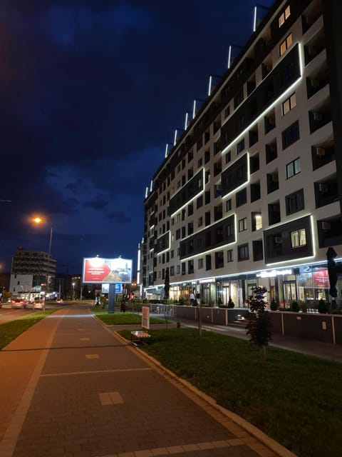 Property building, Neighbourhood