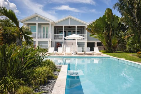 Waterlane House -Pool & Boat Dock House in Stock Island