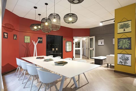 Meeting/conference room