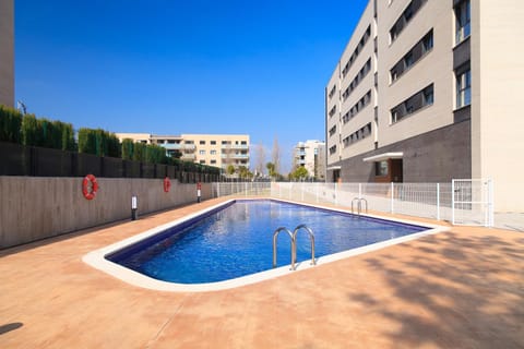 Property building, Swimming pool