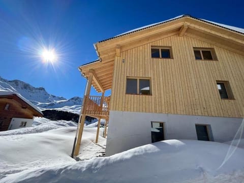Chalet Sternenhimmel Apartment in Arosa
