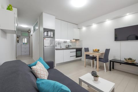 Living room, Dining area, kitchen