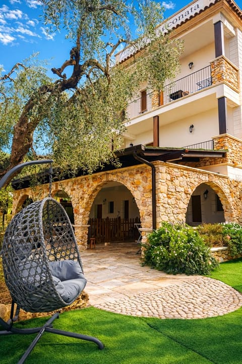 Property building, Garden