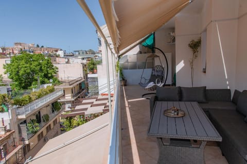 Balcony/Terrace, City view