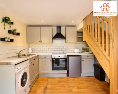 Kitchen or kitchenette, minibar, pet friendly, stove, toaster, washing machine, dryer