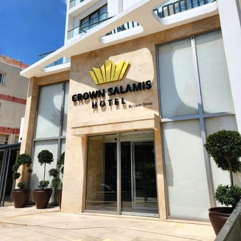 Property building, Facade/entrance, Logo/Certificate/Sign